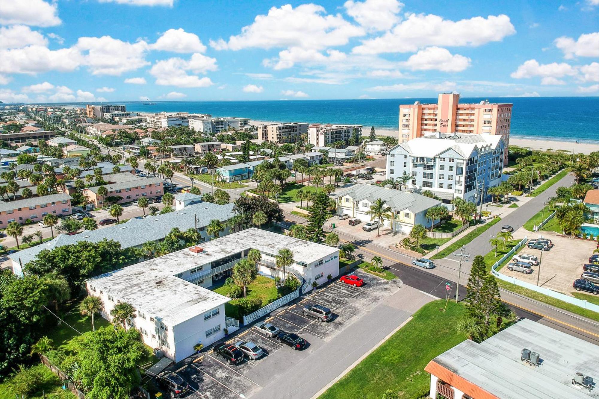 Brista Del Mar Condos Cape Canaveral Room photo