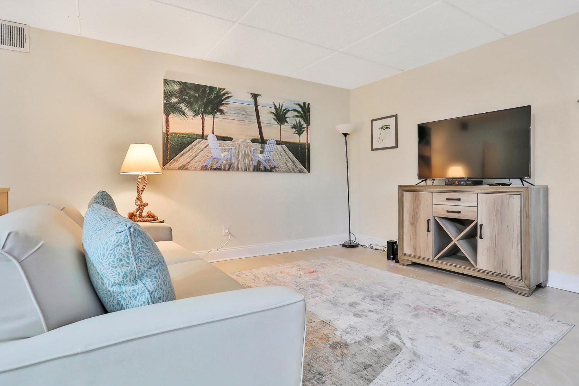 Brista Del Mar Condos Cape Canaveral Room photo
